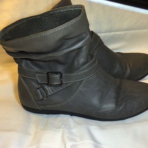 Gray ankle boot size 9